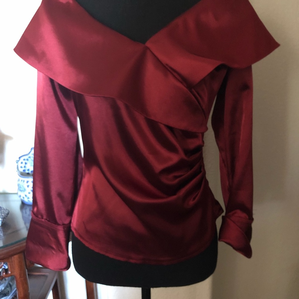 blouse/jacket, very lightweight